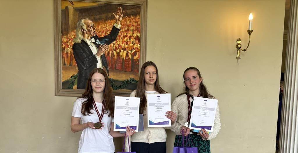 Medaļas Latviešu valodas un literatūras olimpiādē