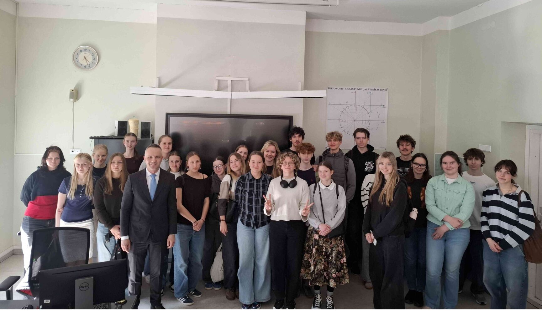 28.05.2026. Rīgas Āgenskalna Valsts ģimnāzijā viesojās zvērināts advokāts Edgars Pastars.